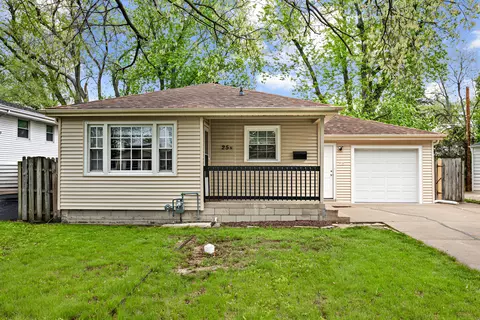 25 N Iowa Ave, Addison, IL 60101