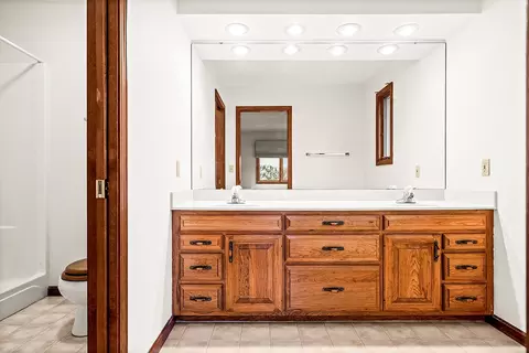 Bath - 302 Kelly Dr, Normal, IL 61761 photo 1 of 5