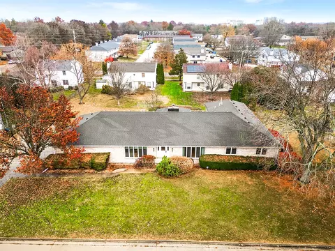 View/Area - 302 Kelly Dr, Normal, IL 61761 photo 3 of 4