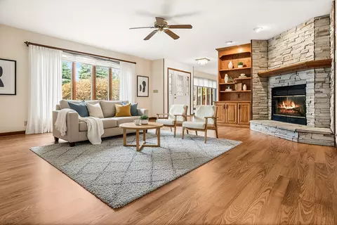 Living - 302 Kelly Dr, Normal, IL 61761 photo 4 of 9