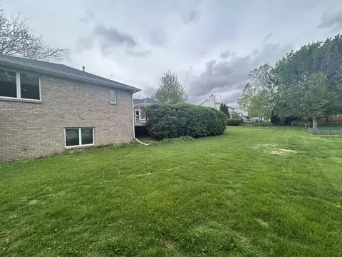 Exterior - 302 Kelly Dr, Normal, IL 61761 photo 8 of 10
