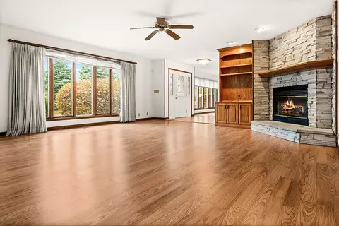 Living - 302 Kelly Dr, Normal, IL 61761 photo 5 of 9