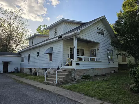 1008 S Madison St, Marion, IL 62959