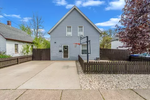 1711 Belle Ave, Davenport, IA 52803