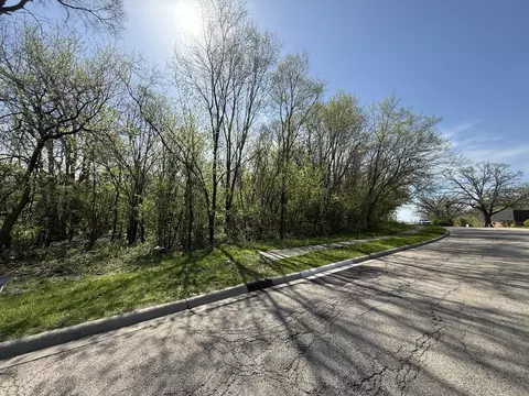 1716-1728 1740 Oak Dr, Mchenry, IL 60050 photo 14
