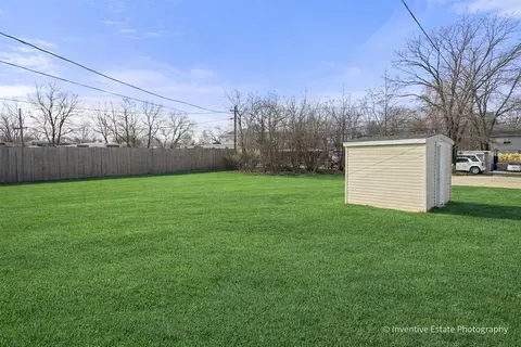 Exterior - 16600 Oxford Dr, Markham, IL 60428 photo 1 of 1