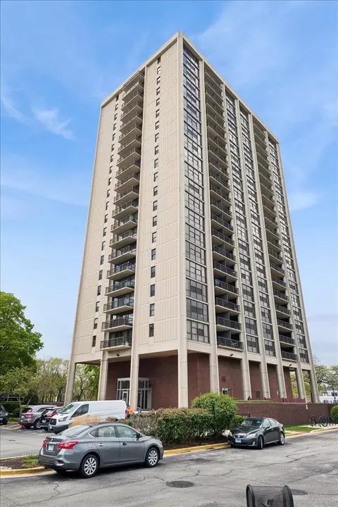 2901 S Michigan Ave #1010, Chicago, IL 60616