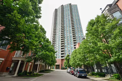501 N Clinton St #1303, Chicago, IL 60654