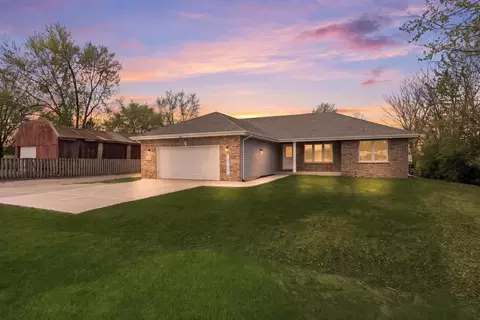 1220 Dixie Hwy, Beecher, IL 60401