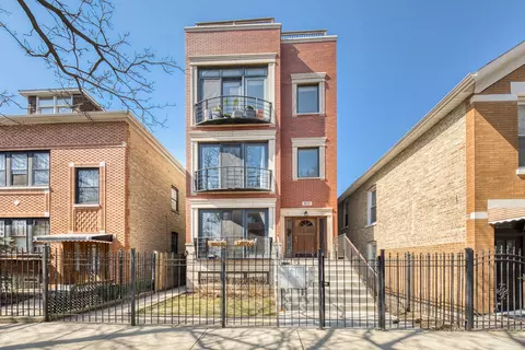 832 N Washtenaw Ave #3, Chicago, IL 60622