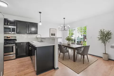 Dining - 36 Bridgeview Dr, Oswego, IL 60543 photo 1 of 1