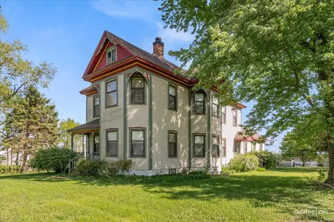 10810 Tabler Rd, Morris, IL 60450