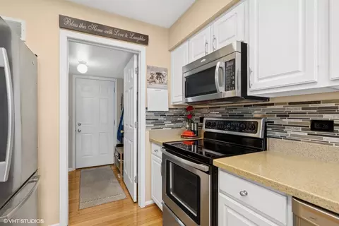 1706 Pine St #1706, Mchenry, IL 60051 photo 7