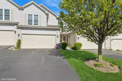 1706 Pine St #1706, Mchenry, IL 60051