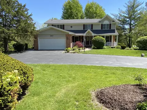 357 Roberts Rd, Inverness, IL 60010