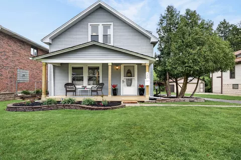 29 N Ahrens Ave, Lombard, IL 60148