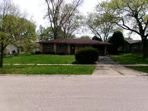 605 W Berkley Ln, Hoffman Estates, IL 60169