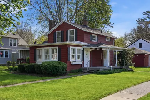 410 N 4th St, Oregon, IL 61061