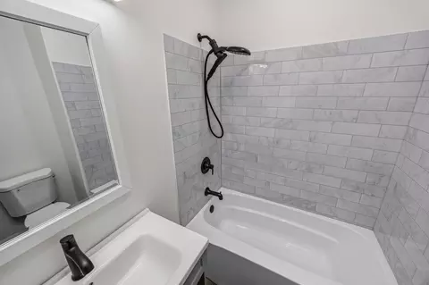 Bath - 708 E 90th St, Chicago, IL 60619 photo 4 of 5