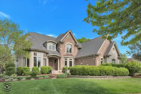 1678 Barkei Dr, Batavia, IL 60510