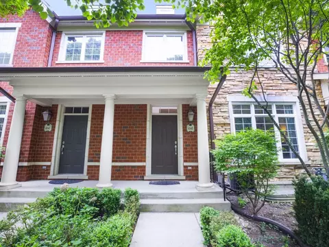4243 Linden Tree Ln, Glenview, IL 60026