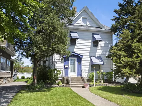 220 E North St, Morris, IL 60450