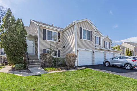 2031 Windmere Cir, Schaumburg, IL 60194