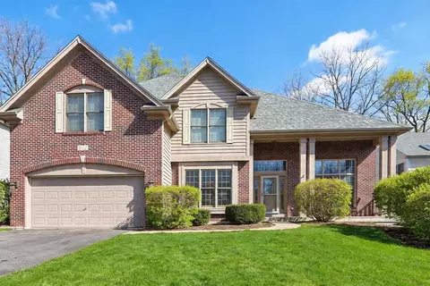 911 Tipperary St, Gilberts, IL 60136