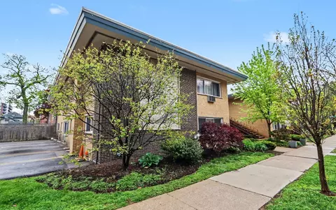 135 S Kenilworth Ave #6, Oak Park, IL 60302