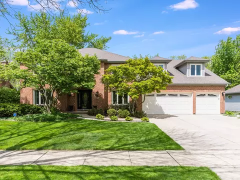 1385 Ginger Ln, Naperville, IL 60565