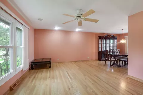 Living - 3990 Hudson Dr, Hoffman Estates, IL 60192 photo 2 of 3