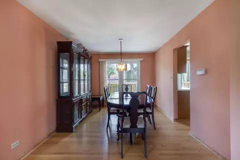 Dining - 3990 Hudson Dr, Hoffman Estates, IL 60192 photo 1 of 1