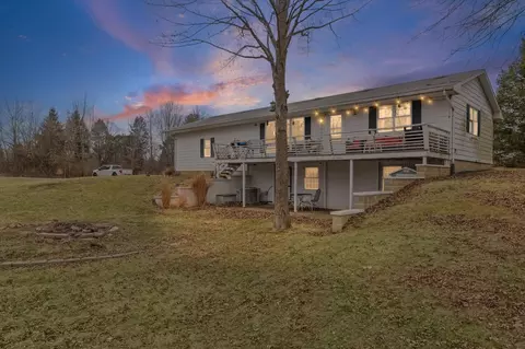 88 County Road 2000 N, Mahomet, IL 61853