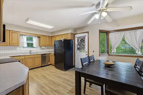 Kitchen - 18326 Bock Rd, Lansing, IL 60438 photo 3 of 3