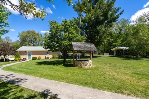 2660 252 St, Dewitt, IA 52742 photo 6