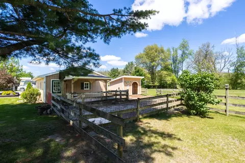 2660 252 St, Dewitt, IA 52742 photo 9