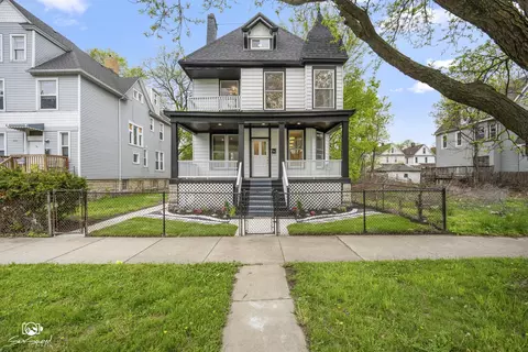 7226 S Yale Ave, Chicago, IL 60621