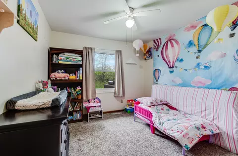 Bedroom - 605 Davidson Dr #B, Minooka, IL 60447 photo 3 of 5