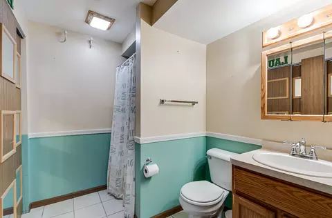Bath - 605 Davidson Dr #B, Minooka, IL 60447 photo 2 of 2