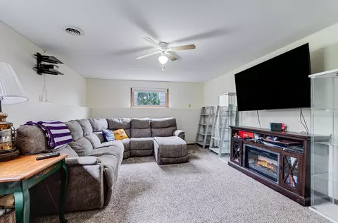 Living - 605 Davidson Dr #B, Minooka, IL 60447 photo 3 of 3