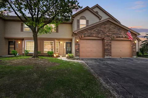 250 Wellington Cir, Gurnee, IL 60031
