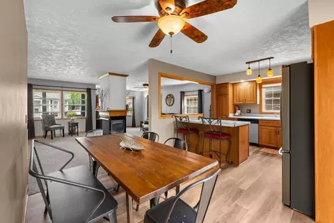 Dining - 1418 19th Ave, Silvis, IL 61282 photo 2 of 2