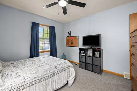 Bedroom - 1418 19th Ave, Silvis, IL 61282 photo 9 of 9