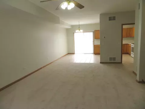 Living - 2041 Lisbon Rd #B, Morris, IL 60450 photo 3 of 3
