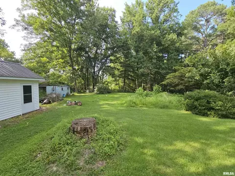 Exterior - 9758 E Richview Rd, Mount Vernon, IL 62864 photo 7 of 17