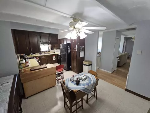 Kitchen - 9758 E Richview Rd, Mount Vernon, IL 62864 photo 1 of 1