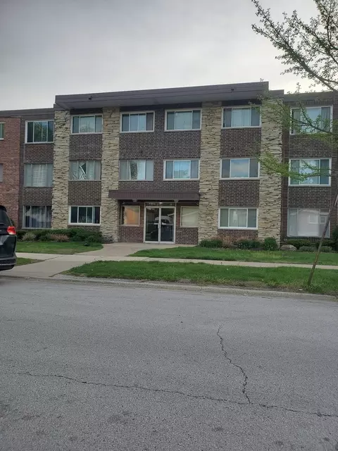 10210 Washington Ave #306, Oak Lawn, IL 60453