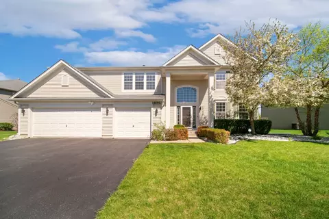 18950 W Glenhurst Dr, Lake Villa, IL 60046