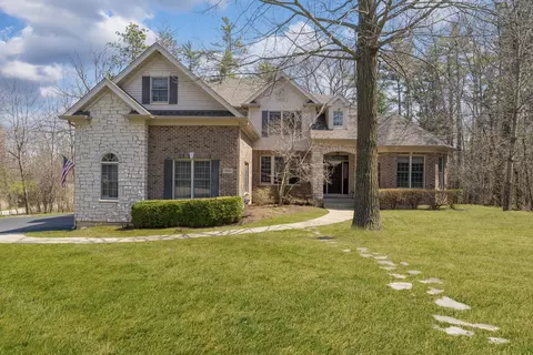 3506 Harvest Ct, Island Lake, IL 60042
