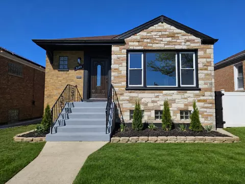 8244 S Troy St, Chicago, IL 60652